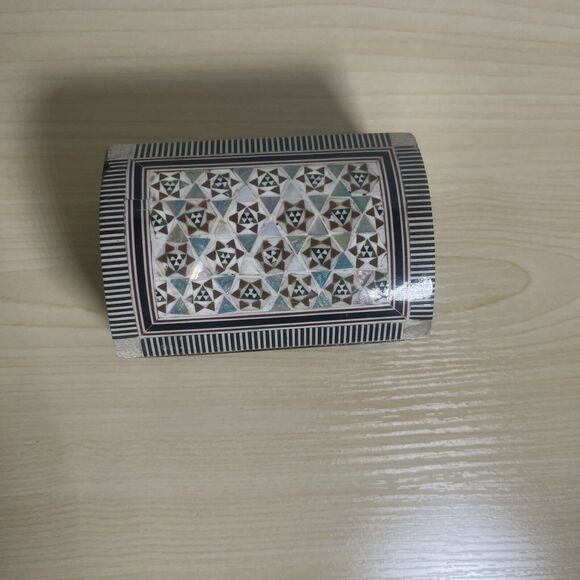 Egyptian Inlaid Mother of Pearl Mosaic Beechwood 4” Hinged Trinket Box Lined - Picture 2 of 7